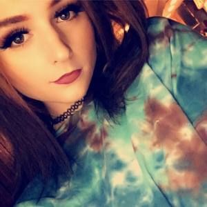 Meet your Posher, Victoria